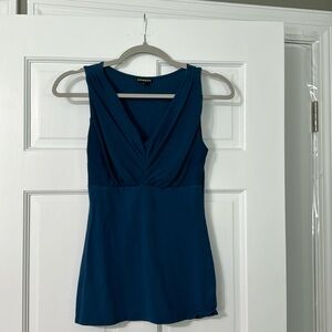 Express sleveless tank